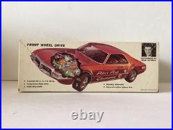 Vintage MPC 1968 Oldsmobile Toronado 1/25 Scale Model Kit 1468-200 Sealed Parts