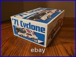 Vintage MPC 1971 MERCURY CYCLONE SPOILER 125 Scale 7124 Box & Parts Model Car