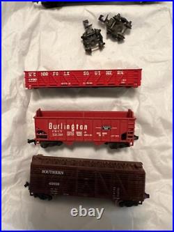 Vintage N Scale Large Lot Of Engines Train Cars Track Hopper Tank Power + Parts Vintage N Scale Large Lot Of Engines Train Cars Track Hopper Tank Power + Parts