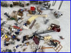 Vintage Slot Cars & Decorations People Sign Telephone Pole Parts Lot 63E74