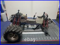 Vintage Traxxas 2.5r parts car Tmaxx Rc 4x4 Monster Truck Chassis