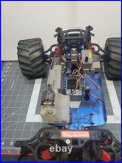 Vintage Traxxas 2.5r parts car Tmaxx Rc 4x4 Monster Truck Chassis