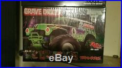 Vintage Traxxas RC GRAVE DIGGER! NEVER OPENED! MINT CONDITION! COLLECTIBLE