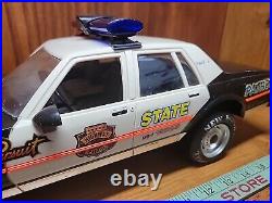 Vtg 1990 New Bright Hot Pursuit Highway Patrol Cop/Police RC Car NO REMOTE PARTS